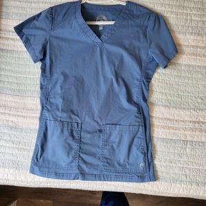 Scrub shirt